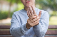 les-therapies-naturelles-face-a-larthrose